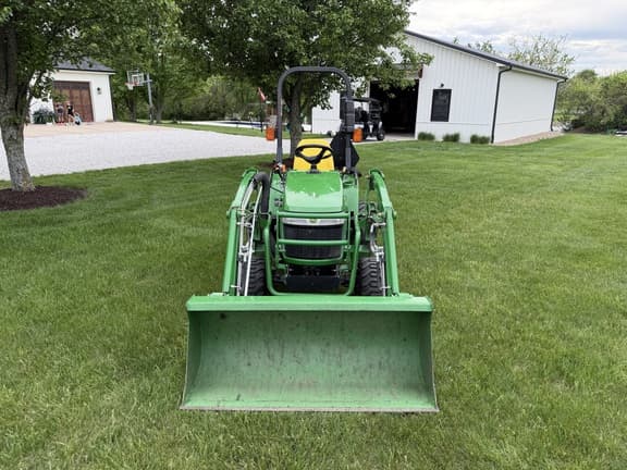 Image of John Deere 2305 equipment image 3