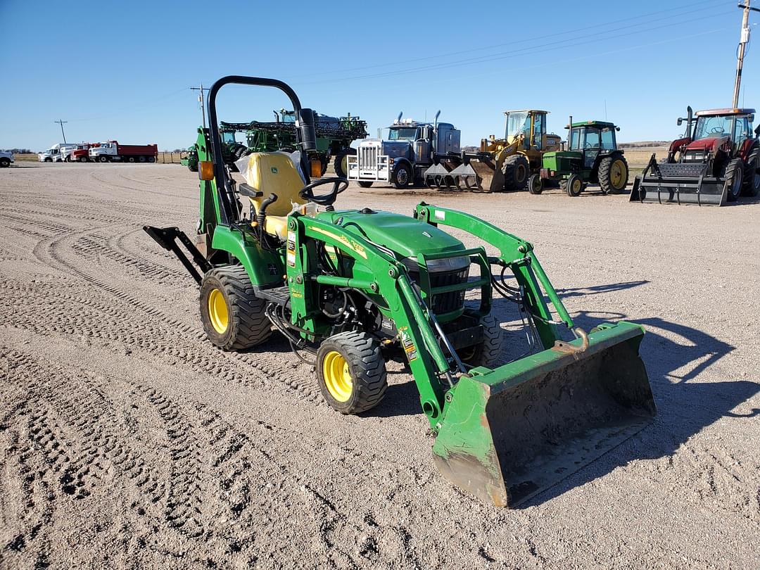 Image of John Deere 2305 Primary image