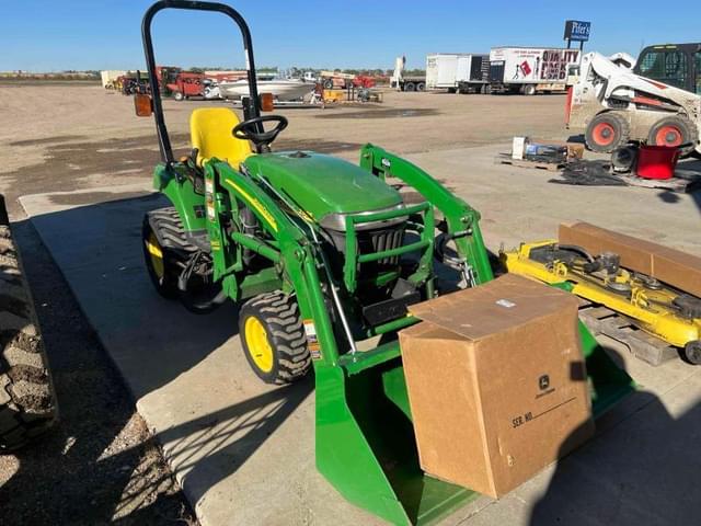 Image of John Deere 2305 equipment image 2