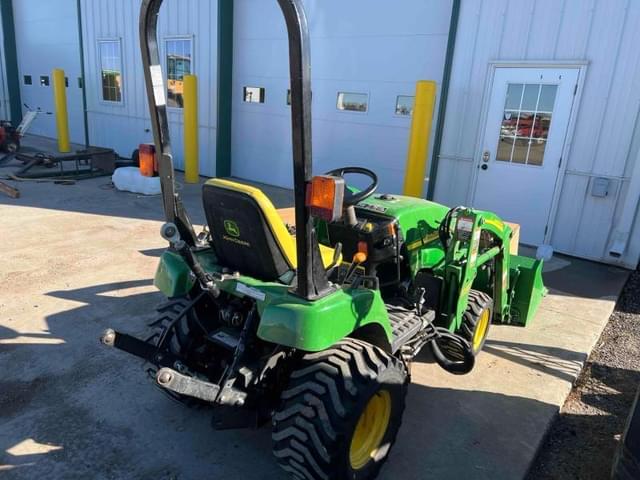 Image of John Deere 2305 equipment image 3