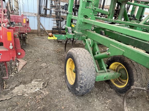 Image of John Deere 2310 equipment image 4