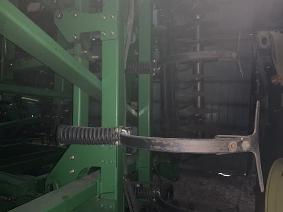 Image of John Deere 2310 equipment image 4