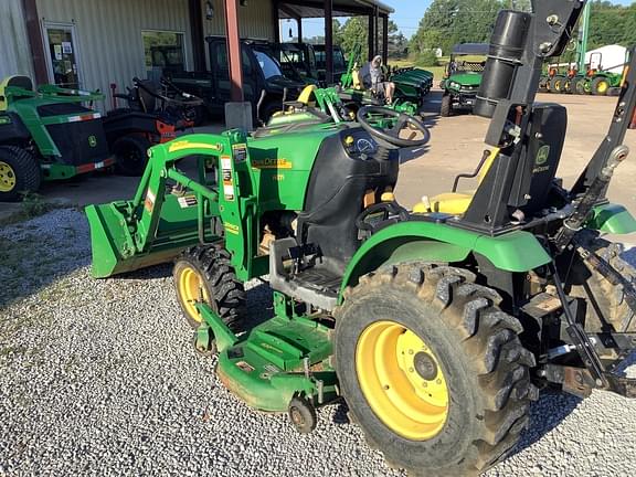 Image of John Deere 2320 equipment image 3