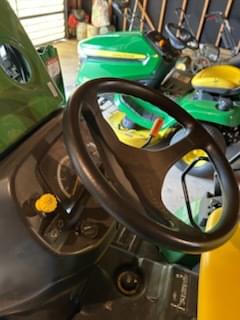 Image of John Deere 2320 equipment image 4