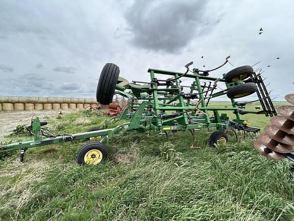 Image of John Deere 2410 equipment image 3