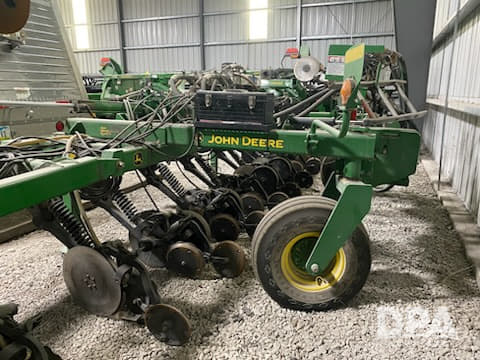 Image of John Deere 2510 equipment image 2