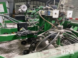 Image of John Deere 2510 equipment image 4