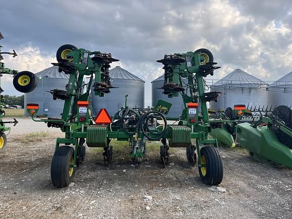 Image of John Deere 2510H equipment image 4
