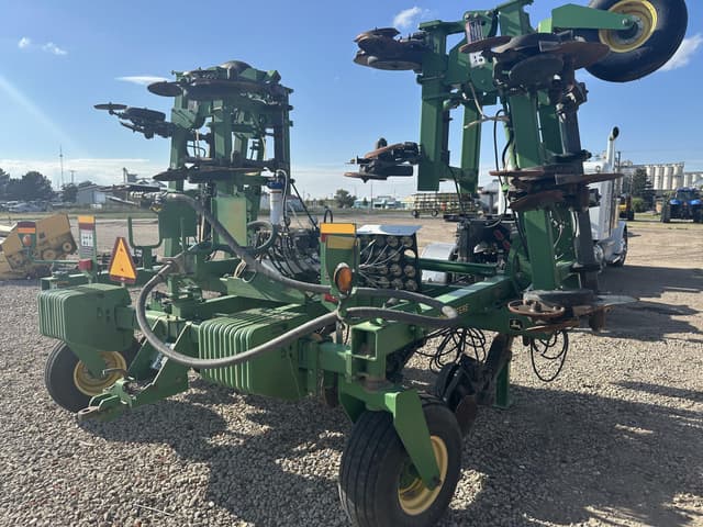 Image of John Deere 2510H equipment image 3