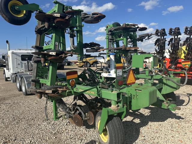 Image of John Deere 2510H equipment image 2