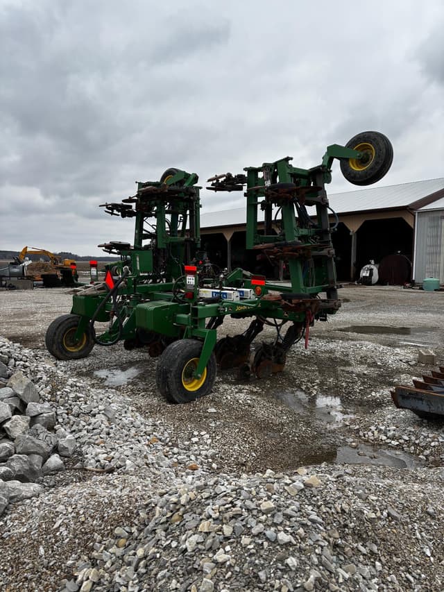 Image of John Deere 2510H equipment image 4