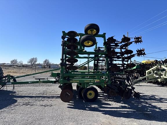 Image of John Deere 2510S equipment image 1