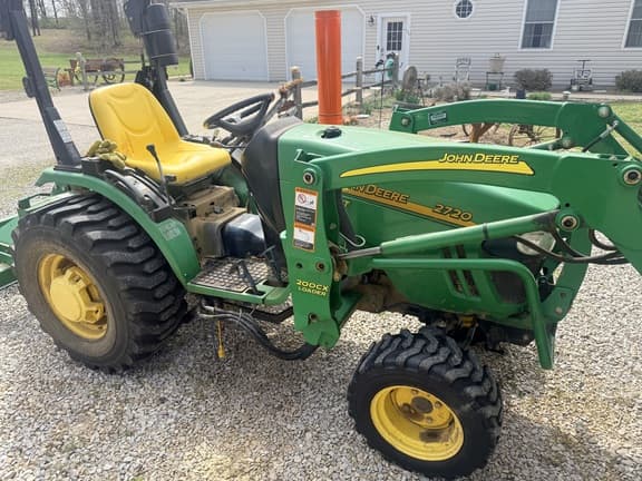 Image of John Deere 2720 Primary image
