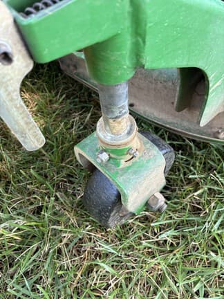 Image of John Deere 2720 equipment image 4