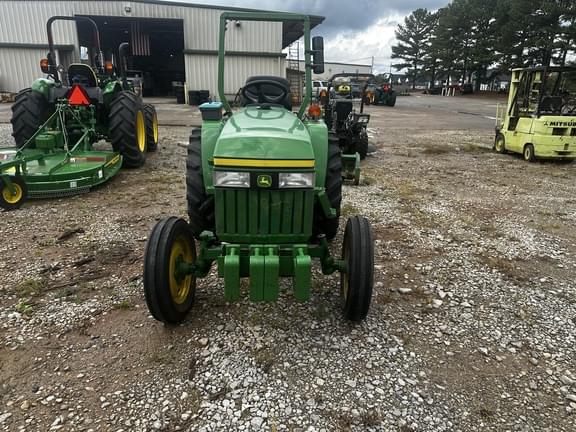 Image of John Deere 3005 equipment image 2
