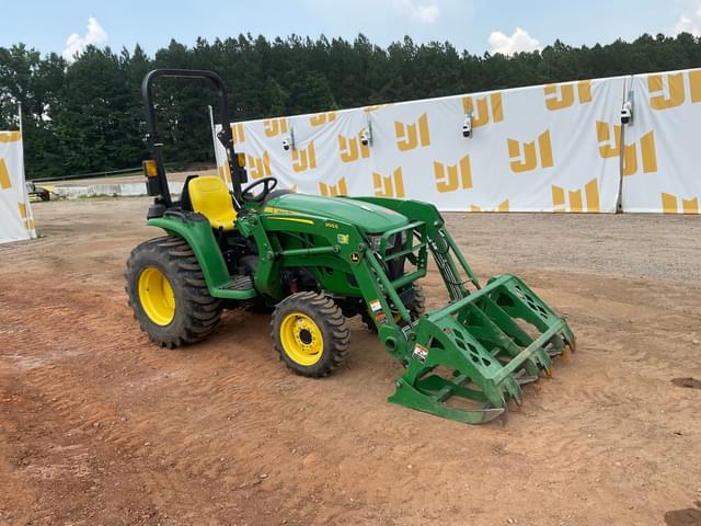 Image of John Deere 3032E equipment image 2