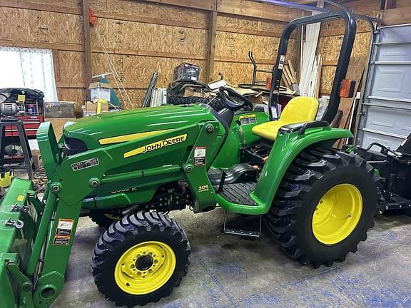 Image of John Deere 3032E equipment image 3