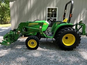 2009 John Deere 3032E Image