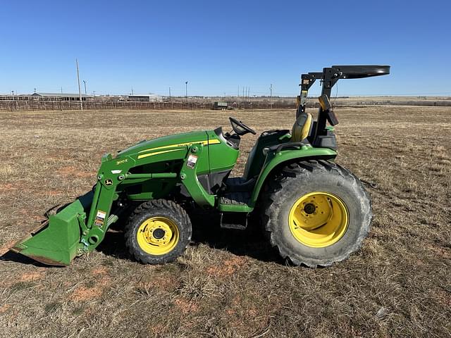 Image of John Deere 3032E equipment image 4