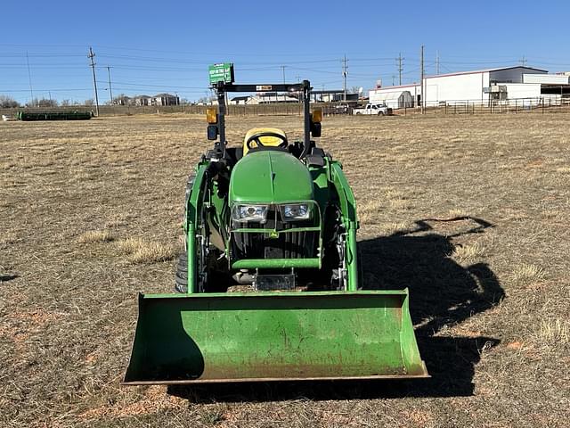 Image of John Deere 3032E equipment image 2