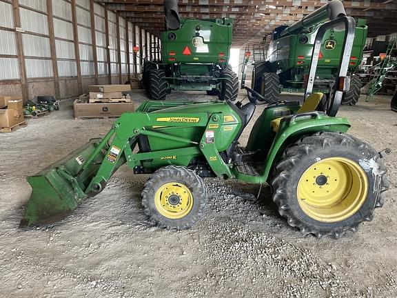 Image of John Deere 3038E equipment image 1