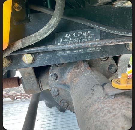 Image of John Deere 3038E equipment image 4