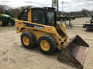 Main image John Deere 320