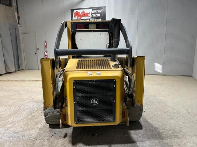 Image of John Deere 320 equipment image 3