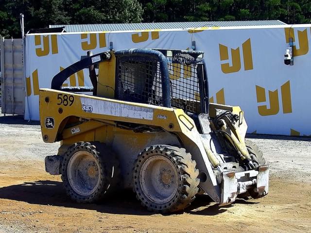 Image of John Deere 332 equipment image 2