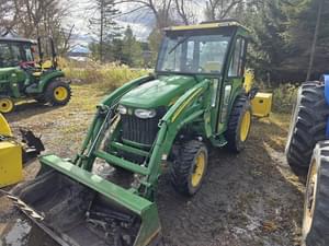 2009 John Deere 3320 Image