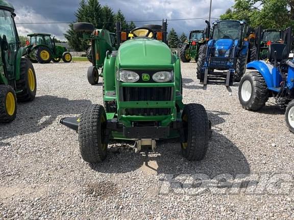 Image of John Deere 3320 equipment image 4