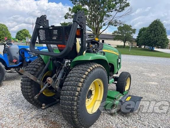 Image of John Deere 3320 equipment image 3