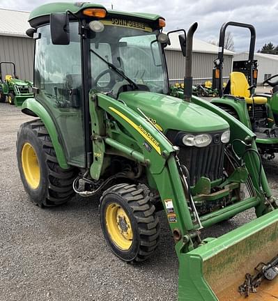 Image of John Deere 3520 equipment image 2