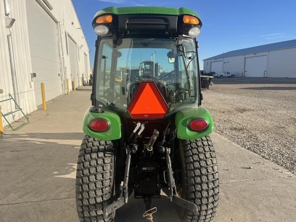 Image of John Deere 3520 equipment image 4