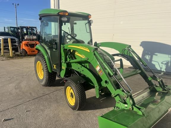 Image of John Deere 3520 equipment image 1