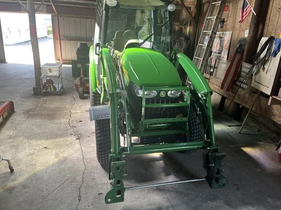 Image of John Deere 3520 Primary image