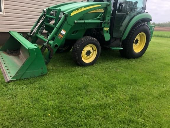 Image of John Deere 3520 equipment image 1