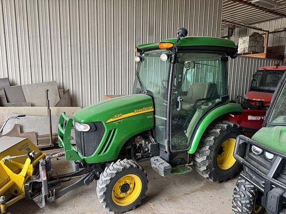 Image of John Deere 3520 Primary image