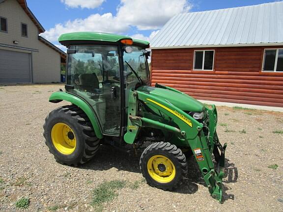 Image of John Deere 3520 equipment image 1