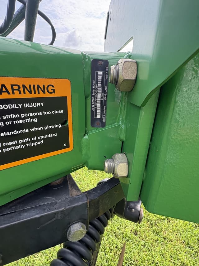 Image of John Deere 3710 equipment image 4