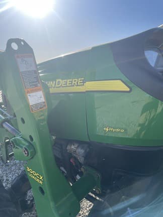 Image of John Deere 3720 equipment image 1