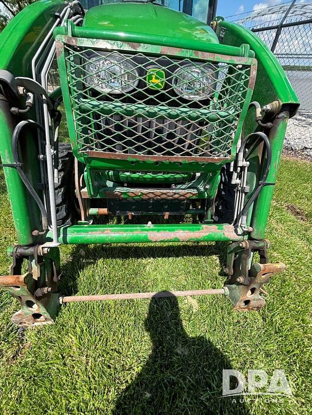 Image of John Deere 3720 equipment image 3