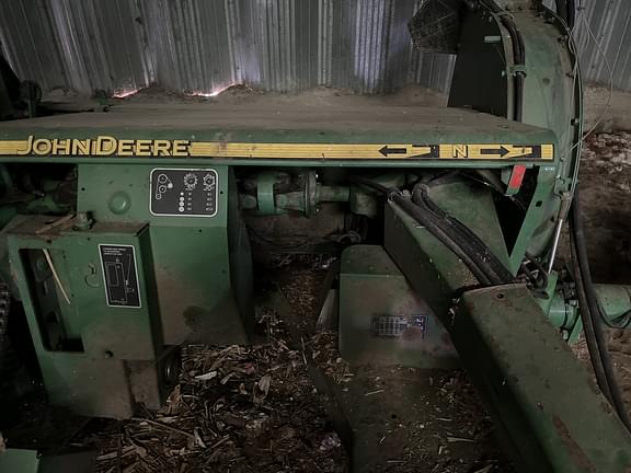 Image of John Deere 3955 equipment image 1