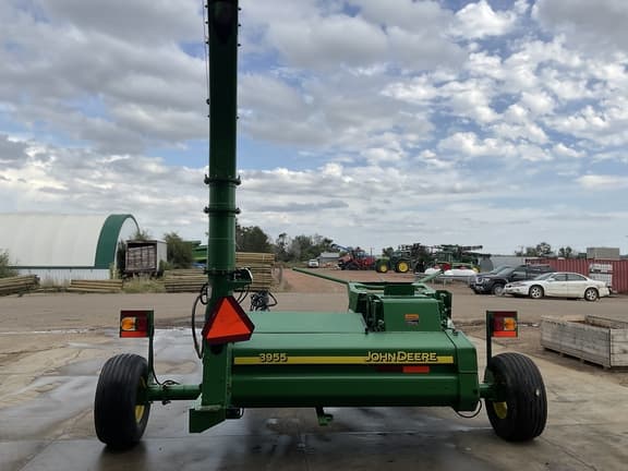 Image of John Deere 3955 equipment image 3