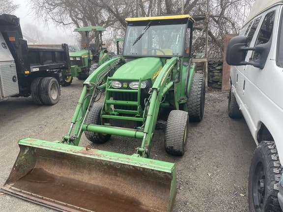 Image of John Deere 4320 equipment image 2