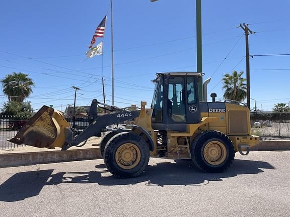 Image of John Deere 444K equipment image 1