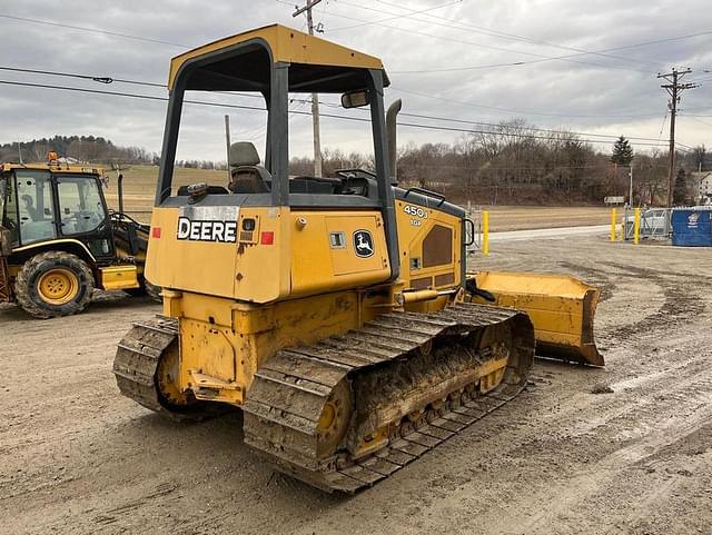 Image of John Deere 450J LGP equipment image 4