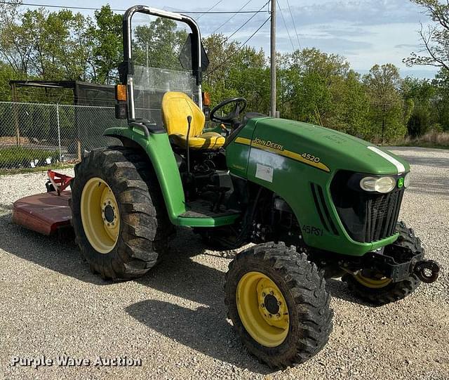 Image of John Deere 4520 equipment image 2