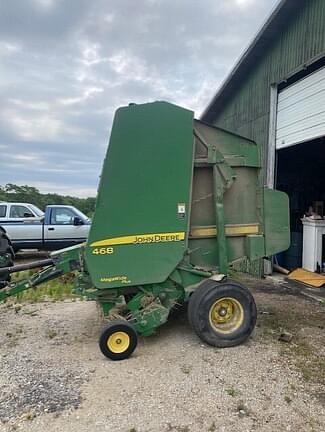 Image of John Deere 468 MegaWide Plus equipment image 4