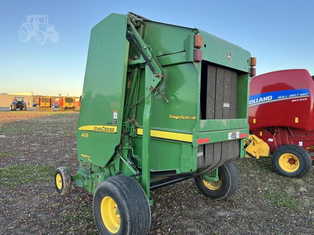 Image of John Deere 468 MegaWide Plus equipment image 4